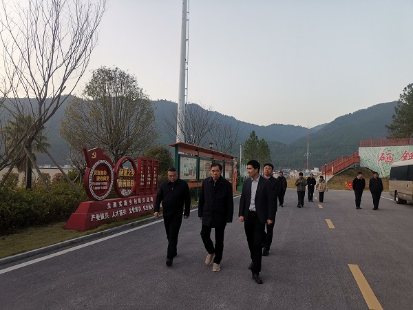 6. 20251226-27邹学校院士考察东升农场7.jpg