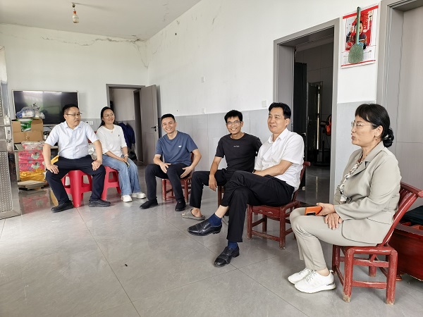 1 陈光辉副书记开展省级农业科技人员包联服务_20260530 5.jpg